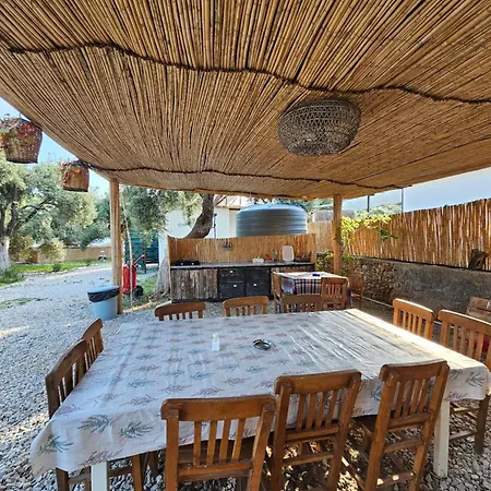Ruina Glamping Mezgit